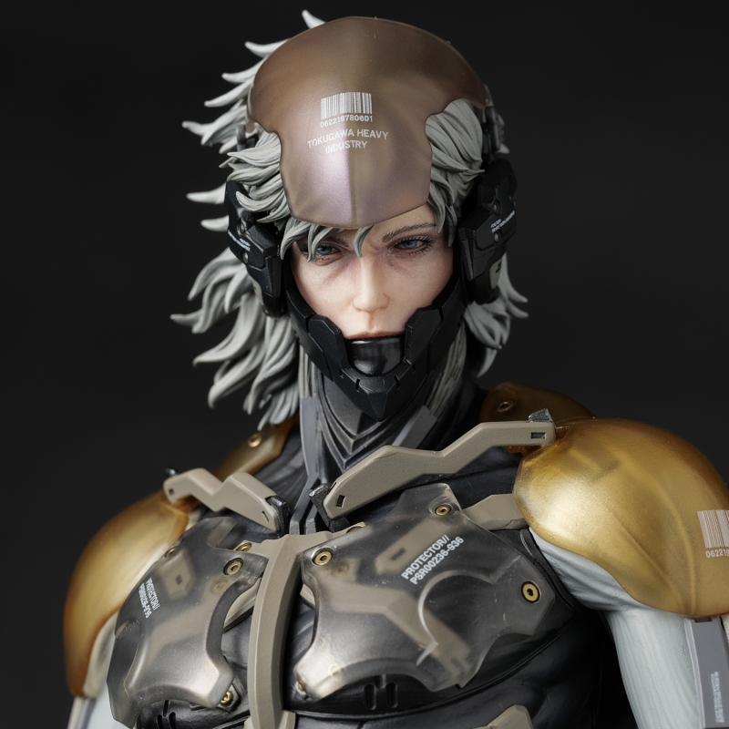 METAL GEAR SOLID 4 GUNS OF THE PATRIOTS, Raiden 1/6 Scale Statue 